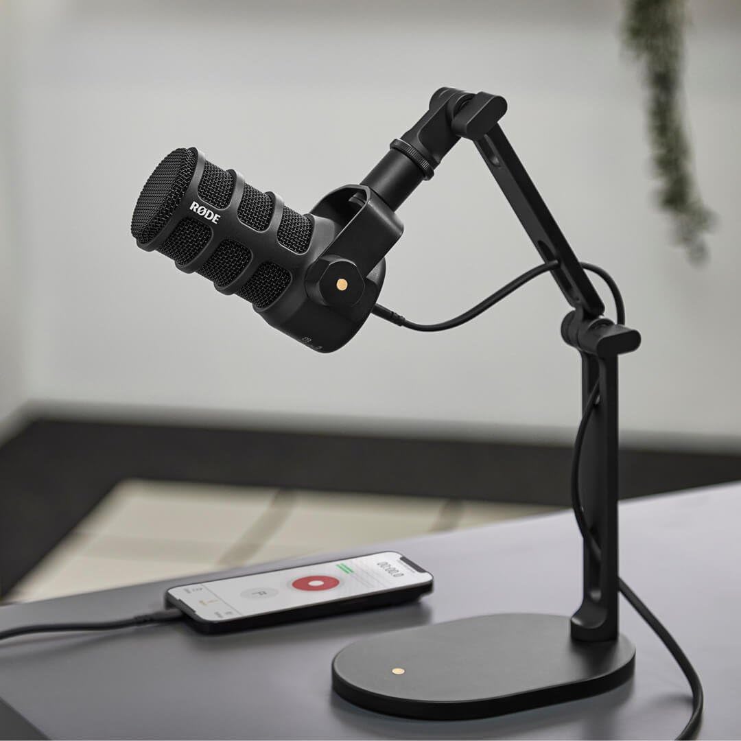 Rode PodMic USB and XLR Dynamic Broadcast Microphone with Rode Desk Stand 2 (DS2), XLR Cable, and StreamEye Polishing Cloth